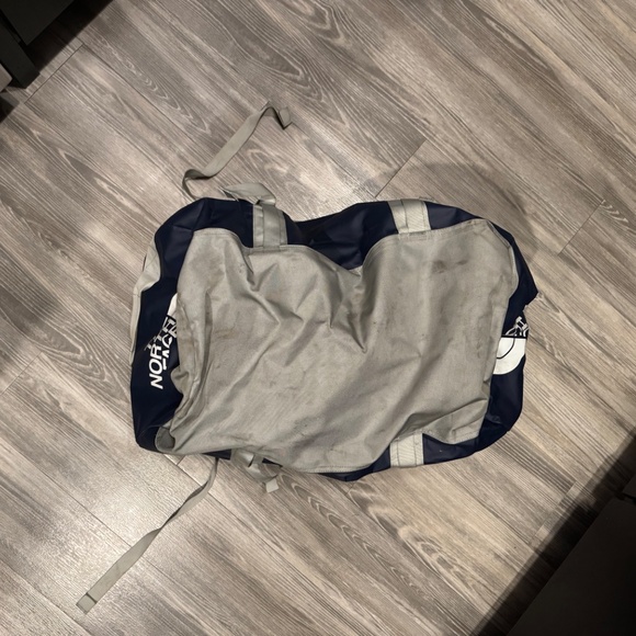 The North Face Basecamp Duffle Bag - Picture 10 of 13